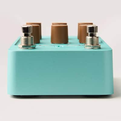Universal Audio DEL-VERB Ambience Companion Reverb and Delay Pedal image 3