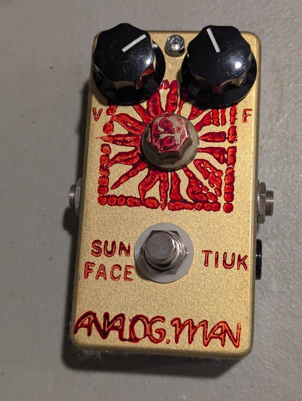Analogman Sun Face TI-UK Germanium Fuzz with Sun Dial Knob 2008 - 2017 - Gold image 1