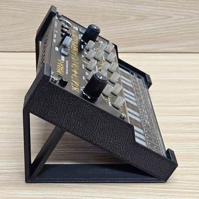 The Analog Source 25 Degree Angled Desktop Stand For Behringer D Mini JT Mini Pro VS Phara-O UB-Xa CZ-1 Synthesizer image 5
