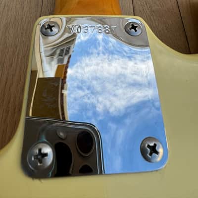 Fender Stratocaster American Vintage Reissue '62 1988 - White image 16