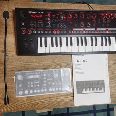 Roland JD-Xi 37-Key Analog/Digital Crossover Synthesizer Black