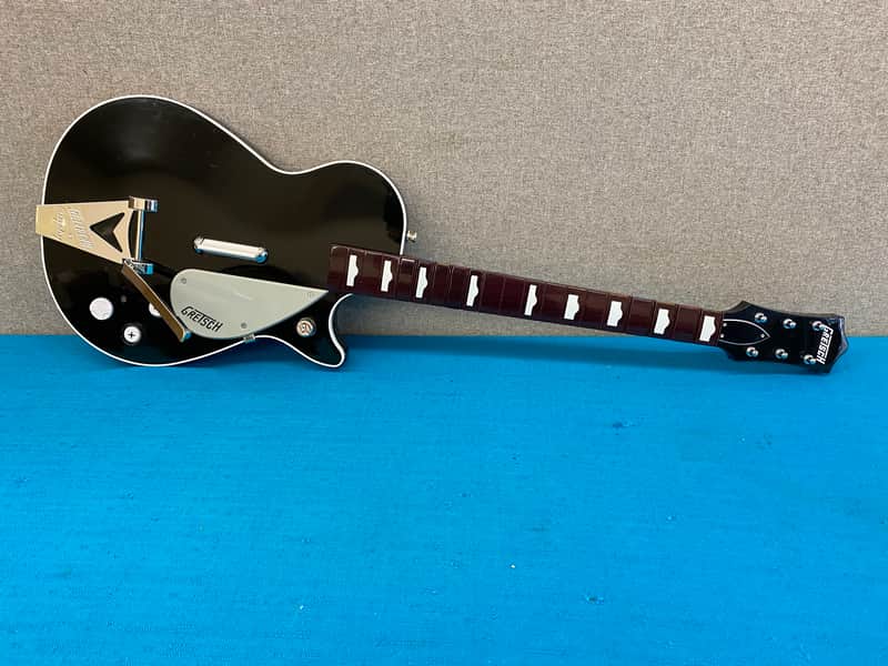 Gretsch Nintendo Wii Beatles Rockband Wireless Guitar NWGTS4 - Black image 1