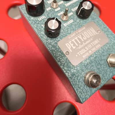 Pettyjohn Electronics Compression Effects image 4
