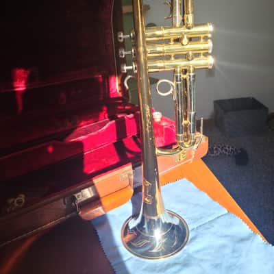 1952 York Master FeatherTouch Trumpet – Excellent Condition – Recently Serviced – Includes Original FeatherTouch Parts (Partial) image 4