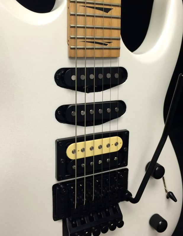 Kramer SC211 Striker Custom Floyd Rose Electric Guitar - Pearl