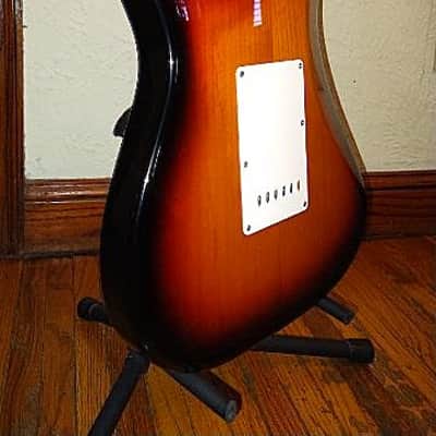 RARE 2009 Momose Sonix Custom Craft Guitar ST-62 3TS <> FLAME Maple Neck <> Bacchus Deviser <> Custom Shop Level Quality <> Momose Stratocaster Tweed Case <> 100% Original image 4