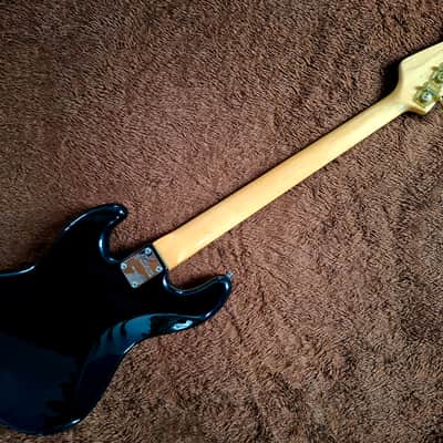 Extremely Rare Vintage 1990 Maison Fretless Jazz Bass Mint Condition And Stunning Looks image 5