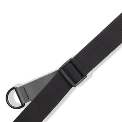 Levy's ergonomic Leather Right Height Series guitar strap Black image 3