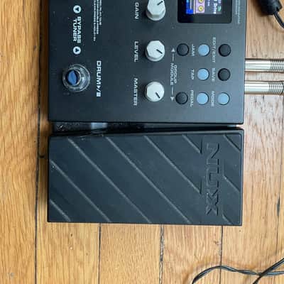 NuX MG-300 Modeling Guitar Processor | Reverb