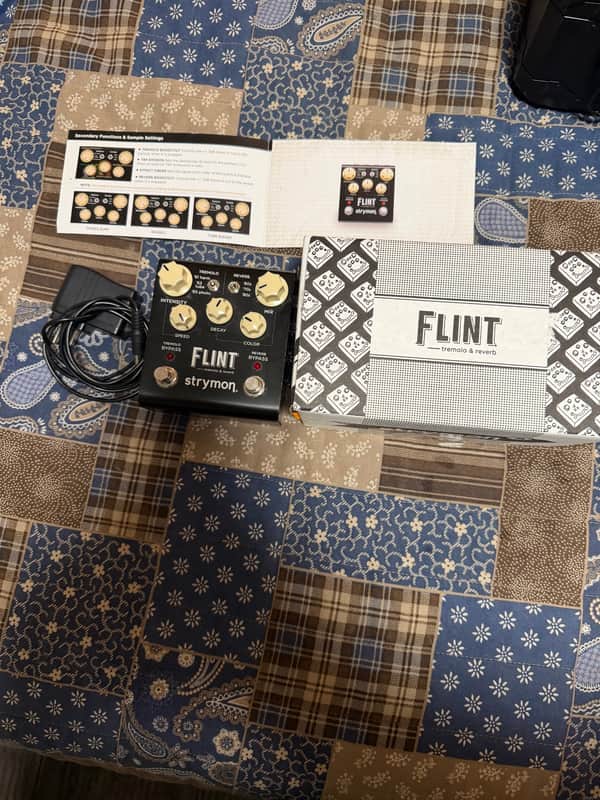 Strymon Flint Reverb and Tremolo V1 2012 - 2022 - Black with White Knobs image 1