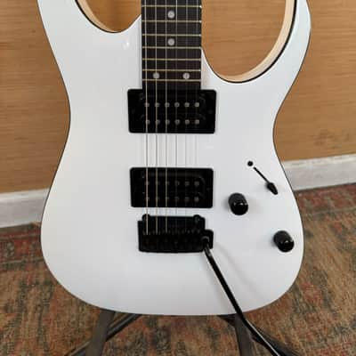 Ibanez GIO GRGA120-WH - White image 1