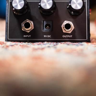 JHS Legends of Fuzz Crimson Guitar Effects Pedal image 3