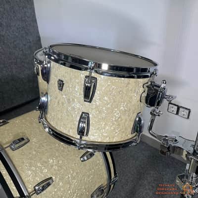 Ludwig Classic Oak 22,13,16 Drum Kit - White Marine Pearl image 2