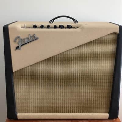 Fender Two Tone Amp Custom Shop 15-Watt 1x12" / 1x10" Guitar Combo 2001 - 2003 - Blonde / Black image 1