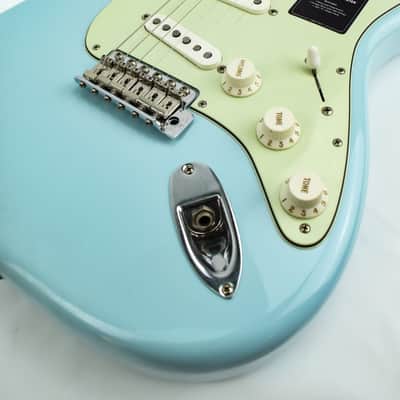 Fender Vintera II Road Worn 60s Stratocaster Sonic Blue Nitro Vintage Pickups with Case image 7