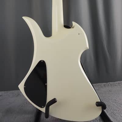 Fernandes Mockingbird - White 4-String Bass Japan w/ Gig Bag image 3
