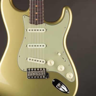 Fender Johnny A Signature Stratocaster Lydian Gold Metallic image 2