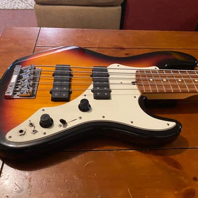 Fender Roscoe Beck Artist Series Signature Bass V sunburst with OHSC image 6