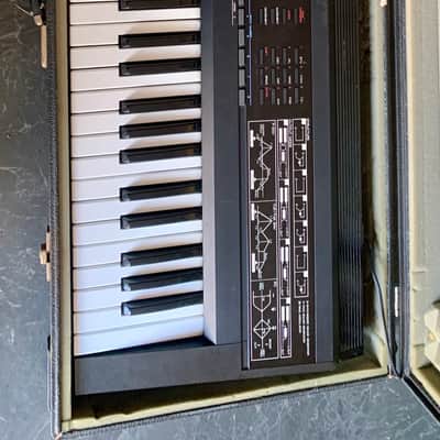 Roland D-50 61-Key Linear Synthesizer 1987 - 1992 - Black
