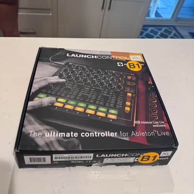 Novation Launch Control XL MK2 MIDI DAW Controller 2022 - 2025 - Black image 1
