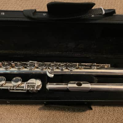 Armstrong 103 - Open Hole Flute All New Pads, New Case image 1