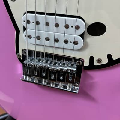 Squier Hello Kitty Stratocaster 2009 - Pink image 2