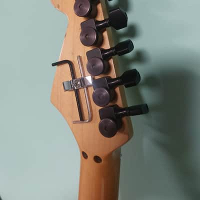 Fender Richie Sambora Signature Stratocaster 1993 - Cherry Sunburst image 20