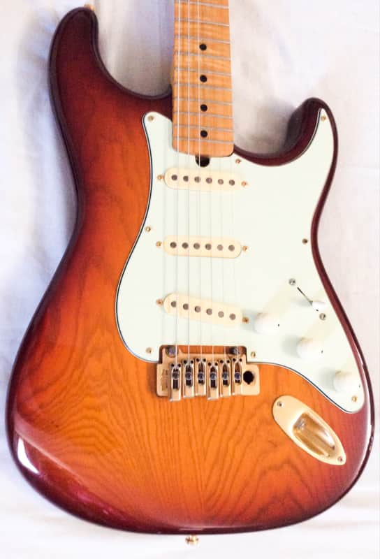 Deviser Y. Momose Masterbuilt Stratocaster image 1