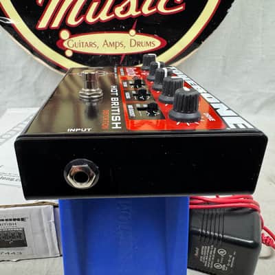 Radial Engineering ToneBone Hot British Tube Distortion Pedal with Power Supply + Box image 4