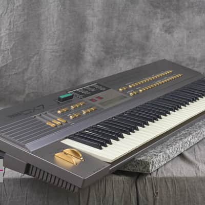 YAMAHA DX7II Centennial Digital Programmable Synthesizer in Very Good Condition image 3