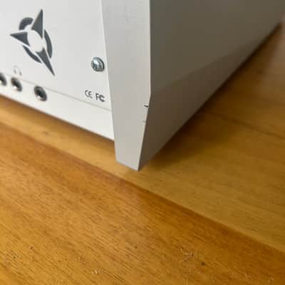 Access Virus TI Polar 37-Key Digital Synthesizer 2005 - White image 9