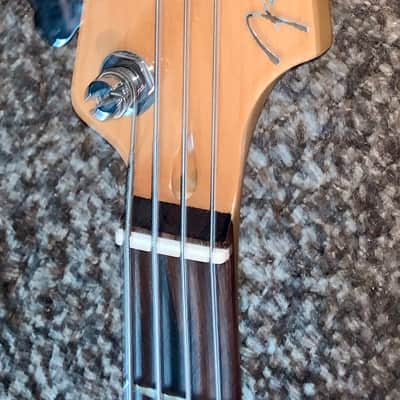 Fender Deluxe Jazz Bass quilted top Sunburst electric bass guitar Hardshell case image 5
