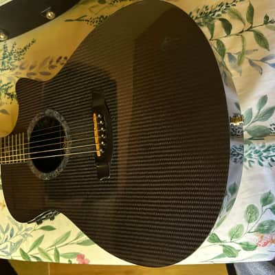 Rainsong OM1000 Early 2000s - Carbon Fiber - Like New - No fret wear - No scratches image 8