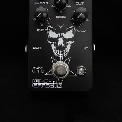 Wilson Effects No Face NPN Fuzz image 4