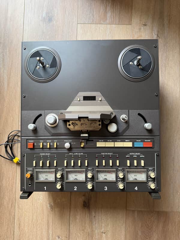 TASCAM 34B 1/4" 4-Track Reel to Reel Tape Recorder 1989 - 1997 - Black