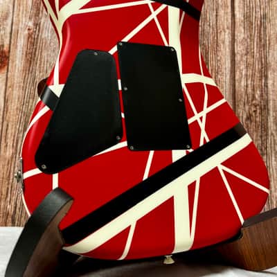 EVH Striped Series 5150 image 3