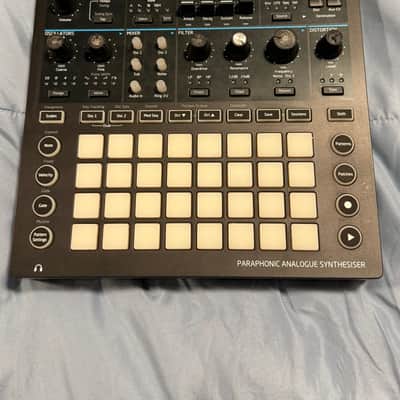 Novation Circuit Mono Station Paraphonic Synthesizer 2017 - 2021 - Black image 1