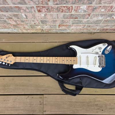 Vintage 1996 G&L S-500 USA Electric Guitar w/ Fender Gig Bag! image 2