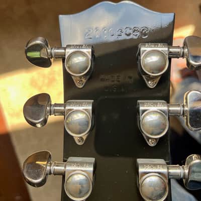Gibson J-45 Standard 2020 - Present - Vintage Sunburst image 8