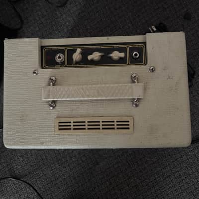 Vox AC4TV 4-Watt 1x10" Guitar Combo 2009 - 2019 - Tan image 2