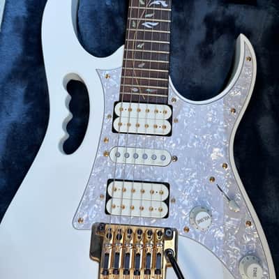 2007 Team J. Craft Ibanez JEM7V-WH Steve Vai Signature with Rosewood Fretboard 2004 - 2019 - White image 3