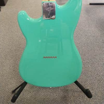 New Fender Player Duo-Sonic Electric Guitar, Pau Ferro Fingerboard - Sea Foam Green image 8