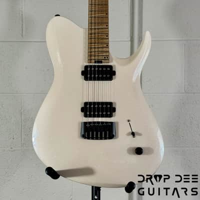 Balaguer USA Series Seraph Modern Electric Guitar w/ Case (424) - Gloss Metallic Jewel White image 1