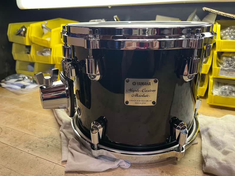 Yamaha Maple Custom Absolute Piano Black 10x8 Nouveau lugs Die Cast Hoops MINT! image 1