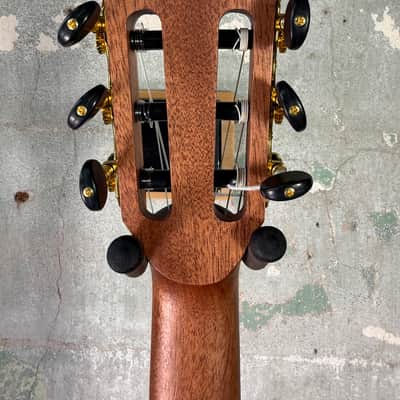 Alvarez Regent Series RC26HCE Hybrid Acoustic Electric Guitar - Natural image 9