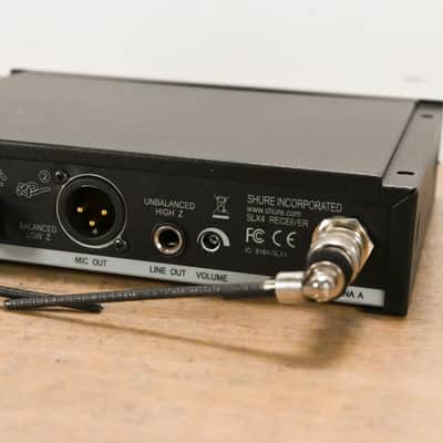 Shure SLX4 Wireless Receiver - L4 Band: 638-662 MHz (NO POWER SUPPLY) CG013ED image 6