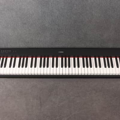 Yamaha Piaggero NP32 Digital Keyboard - 2nd Hand image 2