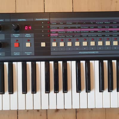 Immagine Sequential Multi-Trak 61-Key 6-Voice Polyphonic Synthesizer - 4