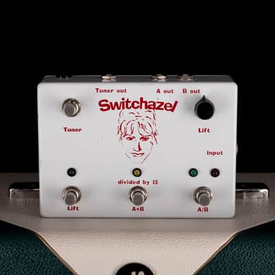 Pre Owned 2007 Divided By 13 FTR37 Green/Cream Guitar Amp Head And 2x12" Cab with Footswitch and Covers image 17