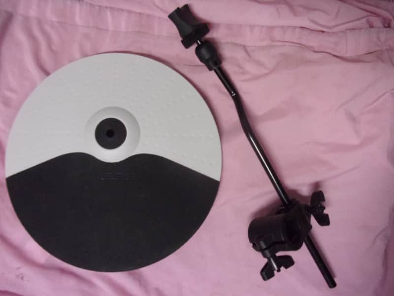 ONE Alesis Electronic eDrums 10" Single Zone Crash / Ride Cymbal Pad & Cym Pole + Mount with 1/4" input MINT image 1
